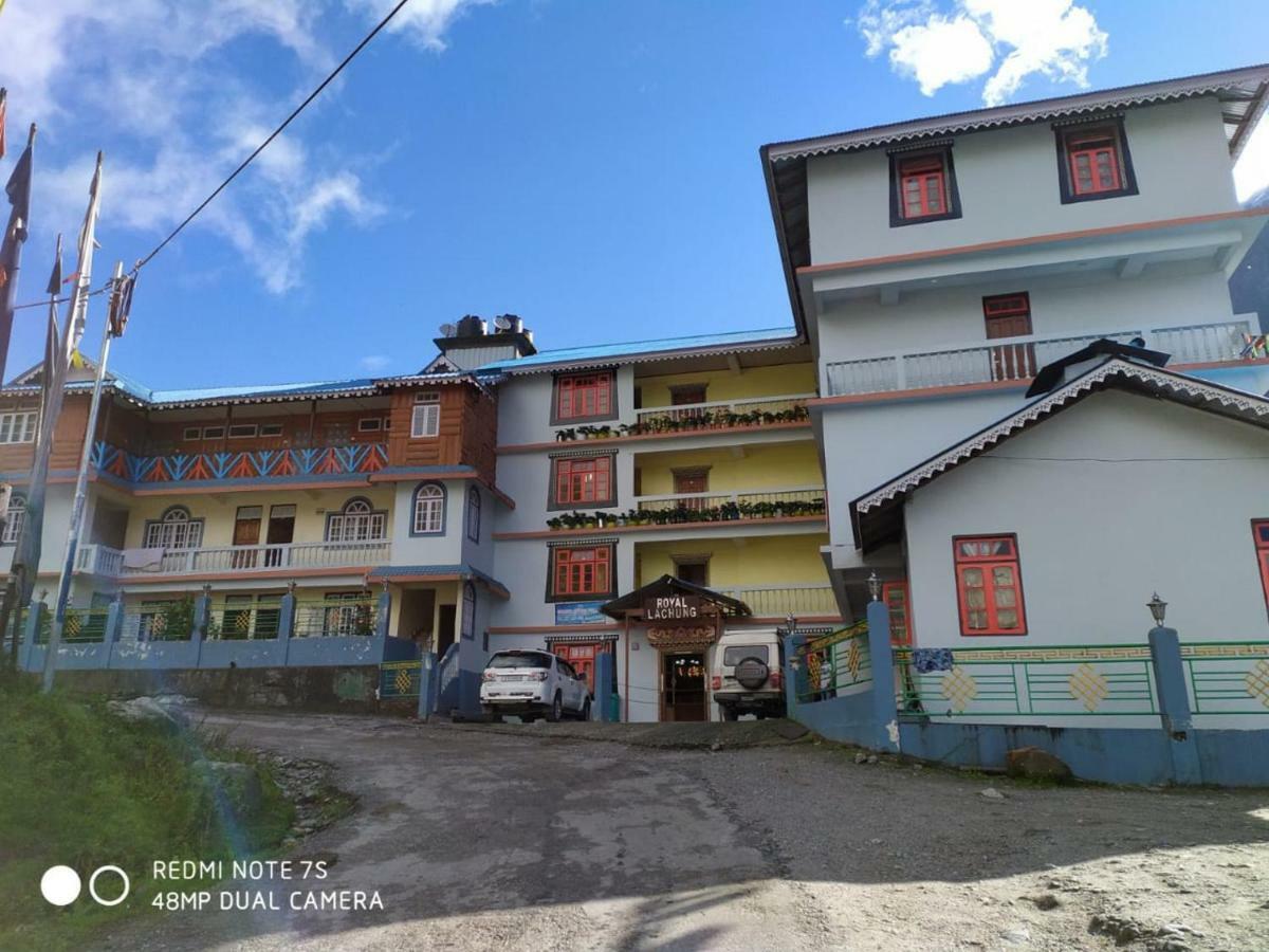 Delight Royal Lachung Exterior foto